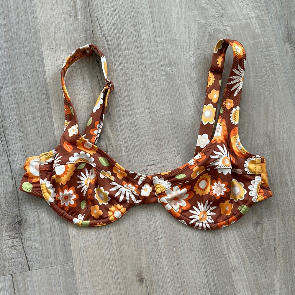 Inner Relm surf bra style top
